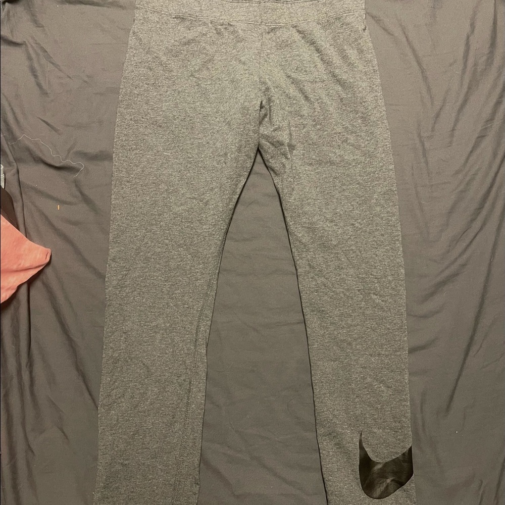 3/4 length Nike leggings never worn